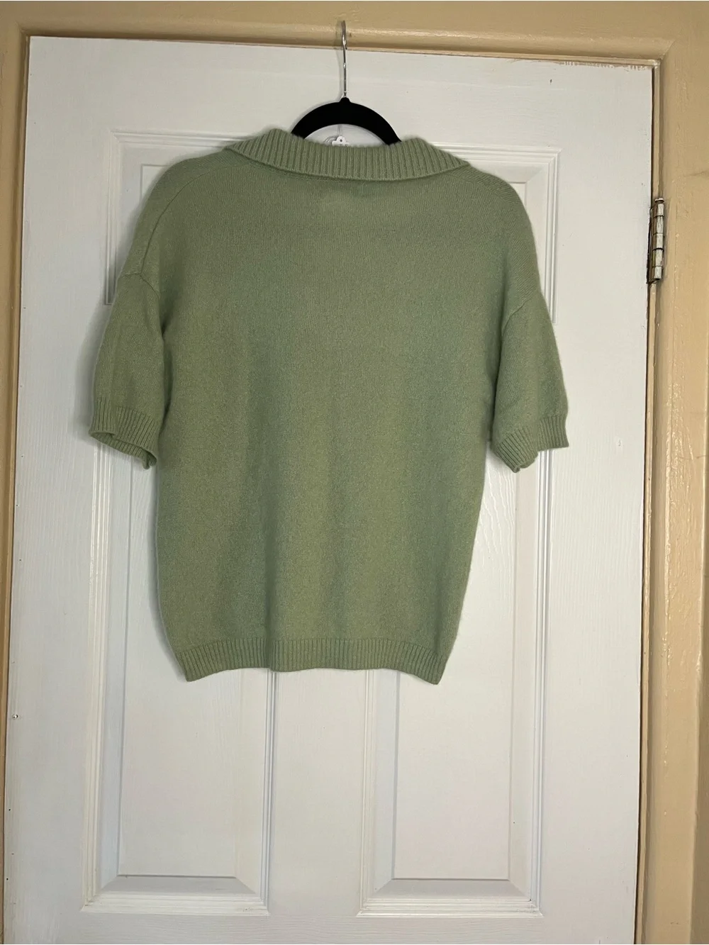 Magaschoni 100% Cashmere Short-Sleeve Polo V-Neck Sweater in Sage Green